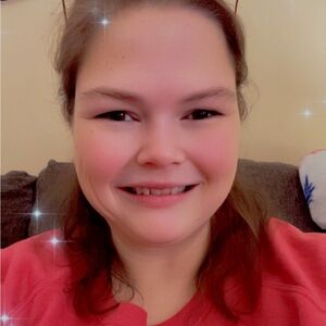 Meet your Posher, Crystal